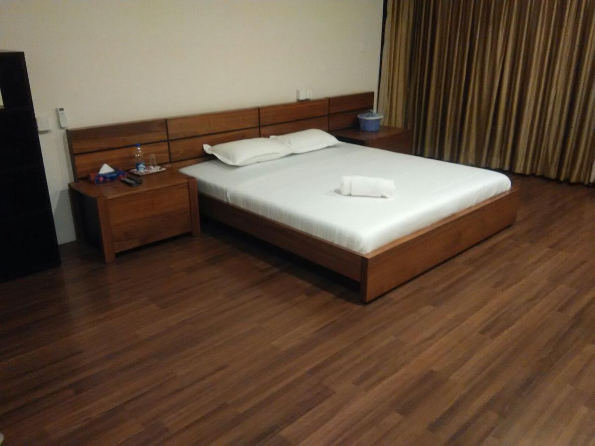 Kalpatharuvu-kny Service Apartment