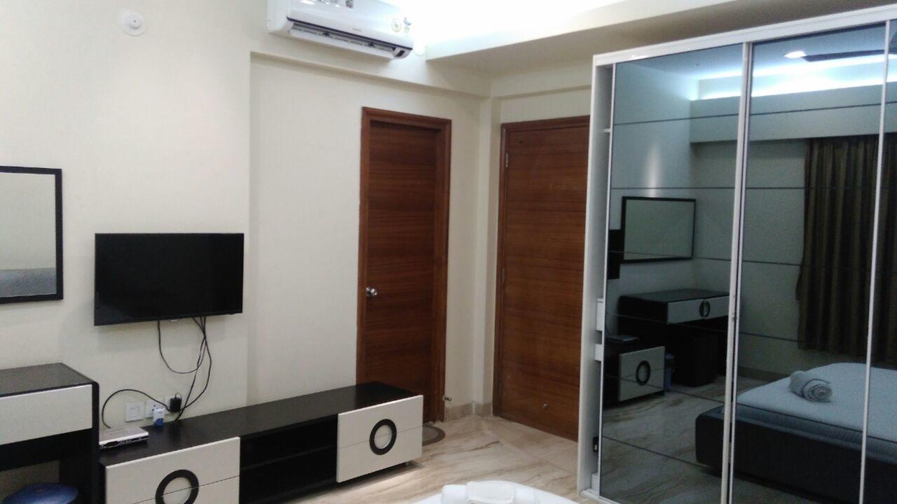 Kalpatharuvu-kny Service Apartment *