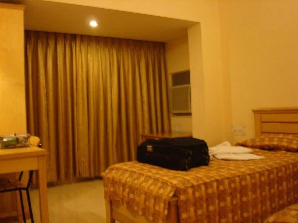 Apartment Kalpatharuvu-kny Service Pune